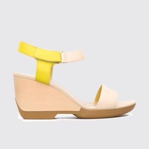 Camper Laura Wedge Size 40
